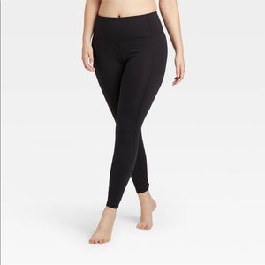 HIGH WAISTED LEGGINGS